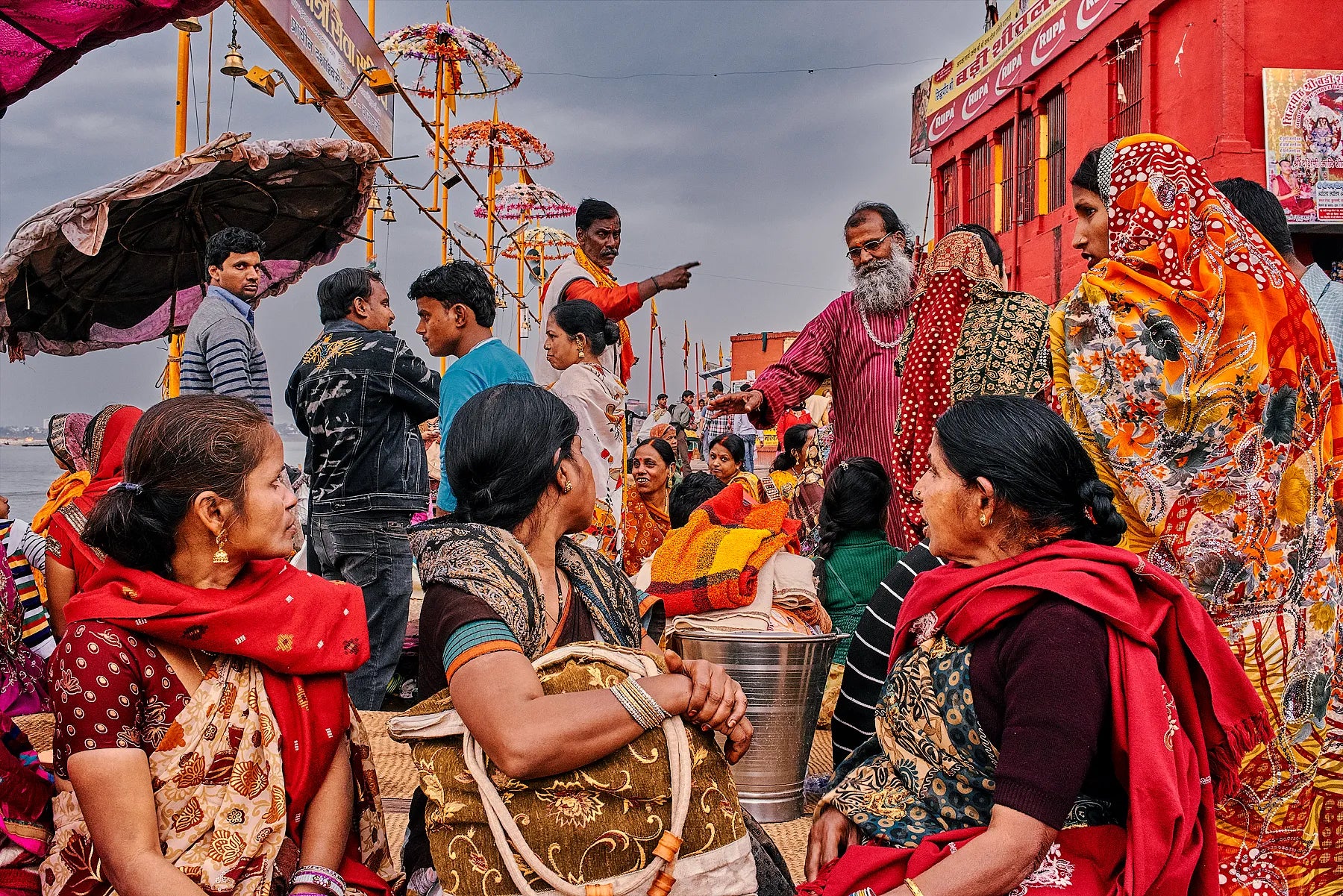 Melodrama at Dashashwamedh Ghat